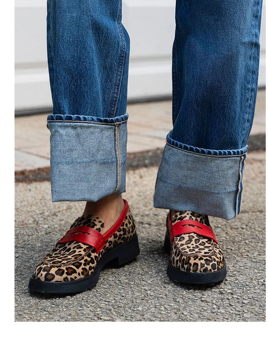 Mocassini Geneva Leopardo con Dettagli Rossi