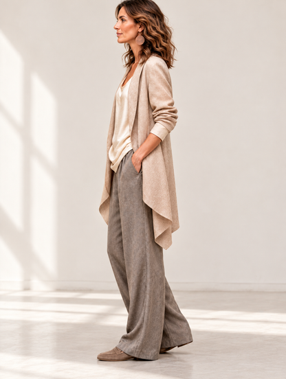Costanza | Conjunto elegante de tres piezas en beige y gris con pantalón palazzo a capas