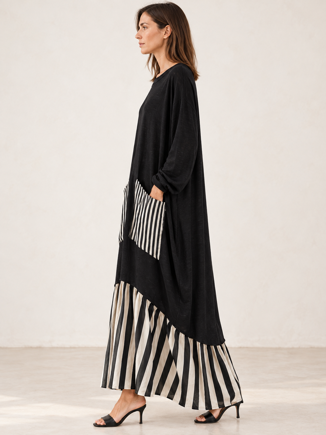 Stefania | Vestido largo holgado de algodón negro con rayas de estilo patchwork